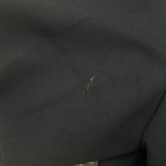 DKNY short sleeve blue and black embellished structured top size medium - Picture 4 of 9